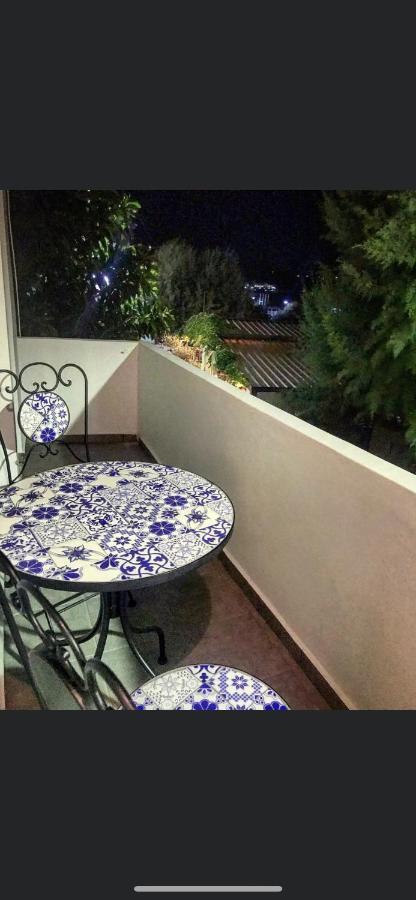 Seaview Apartment Цуцурос Екстер'єр фото