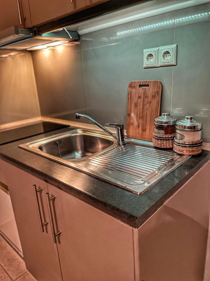 Seaview Apartment Цуцурос Екстер'єр фото