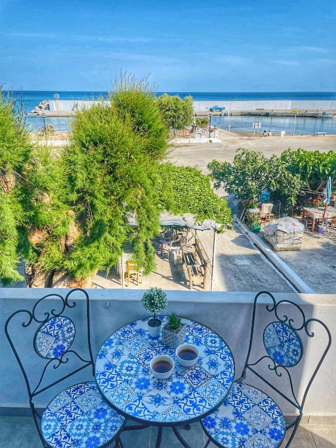 Seaview Apartment Цуцурос Екстер'єр фото