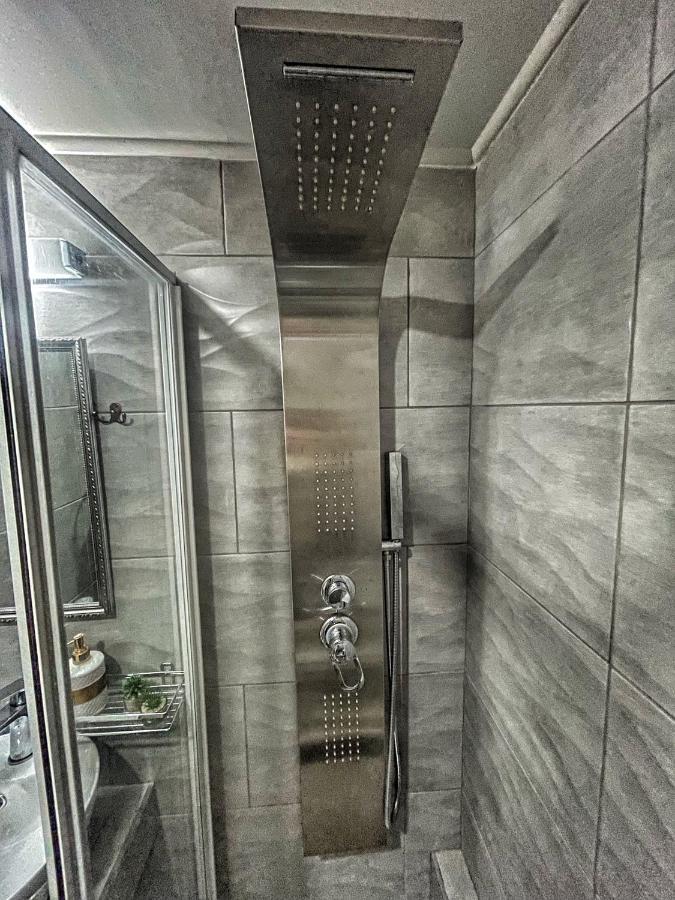 Seaview Apartment Цуцурос Екстер'єр фото